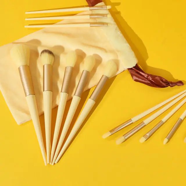 13Pcs Soft Fluffy Makeup Brushes Set - SavageBiz