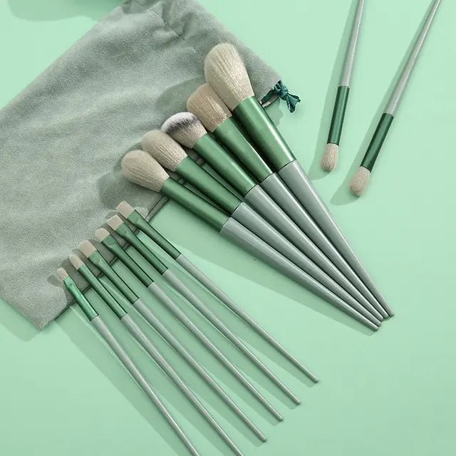 13Pcs Soft Fluffy Makeup Brushes Set - SavageBiz
